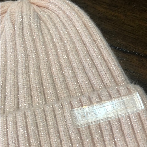 Steve Madden Metallic Blush Beanie NWOT - Picture 2 of 7